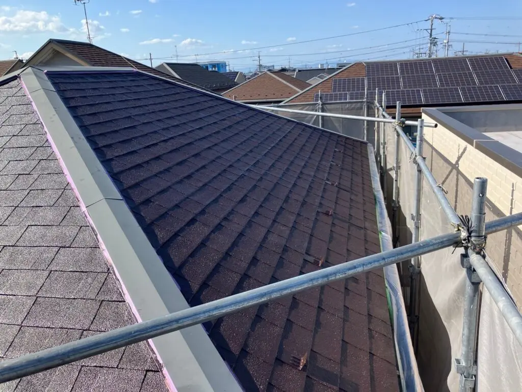 アスファルトシングルとは